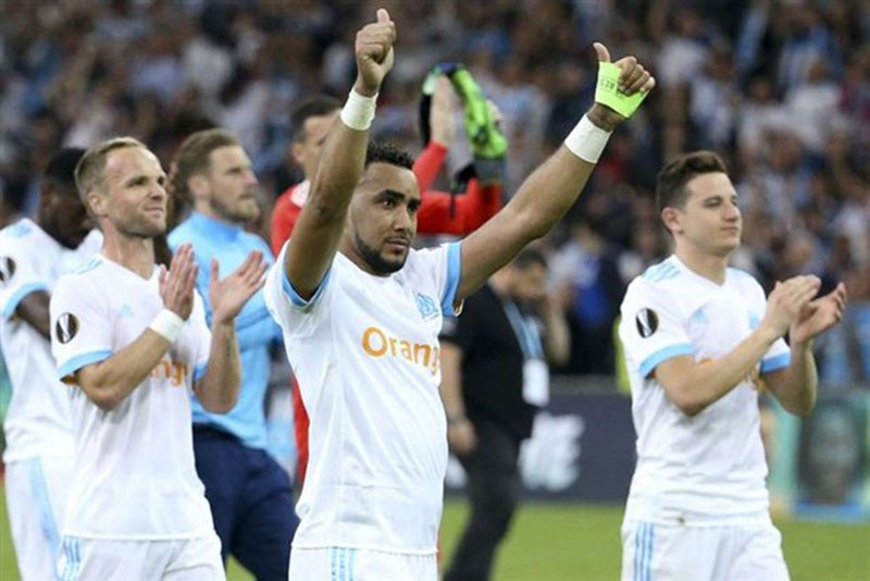 CĐV đập tivi, ném xuống sông vì đội nhà thua chung kết Europa League