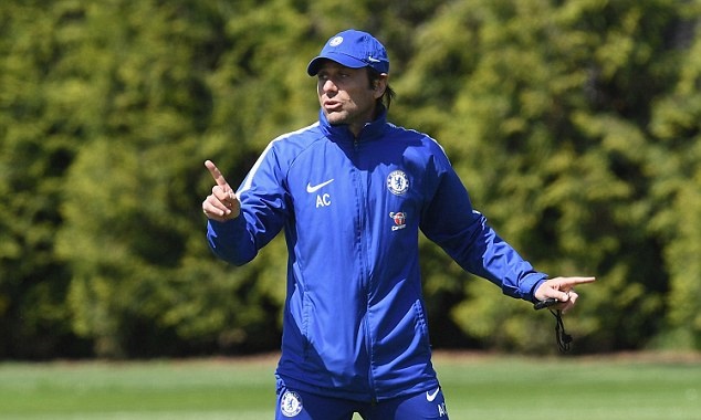 Ảnh bài viết Conte hò hét chỉ đạo, cầu thủ Chelsea bở hơi tai trước CK FA Cup