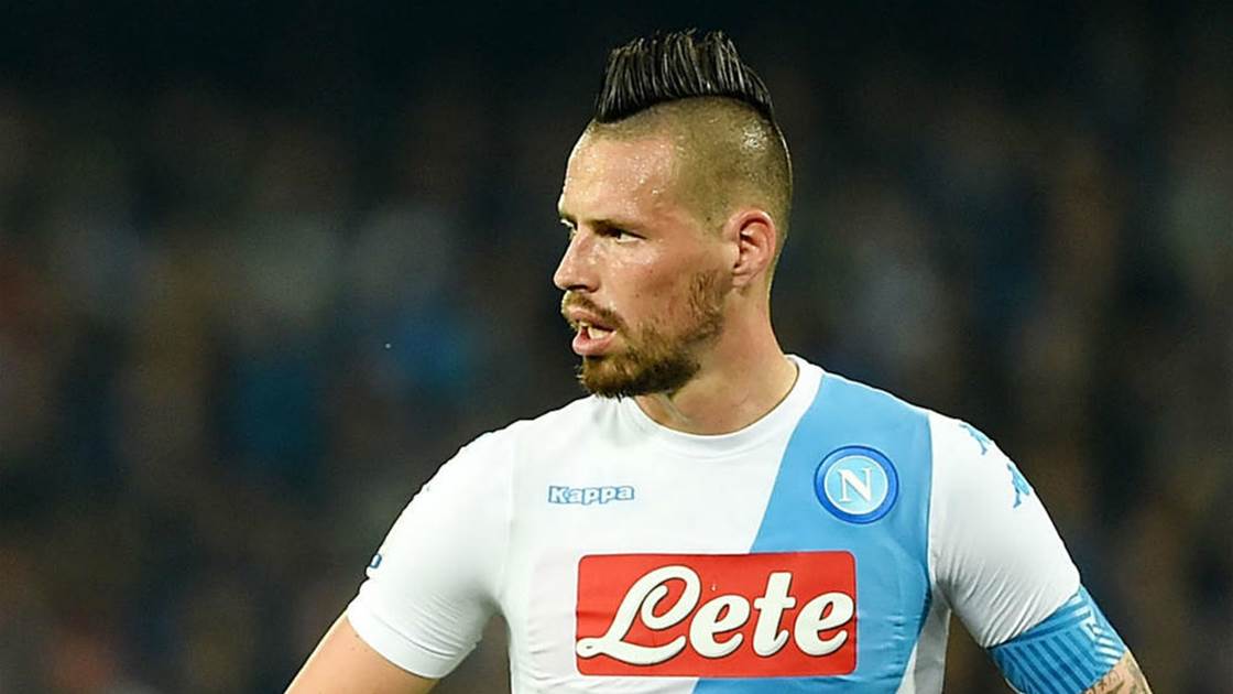 Sau hơn 10 năm, lần đầu Hamsik cân nhắc rời Napoli
