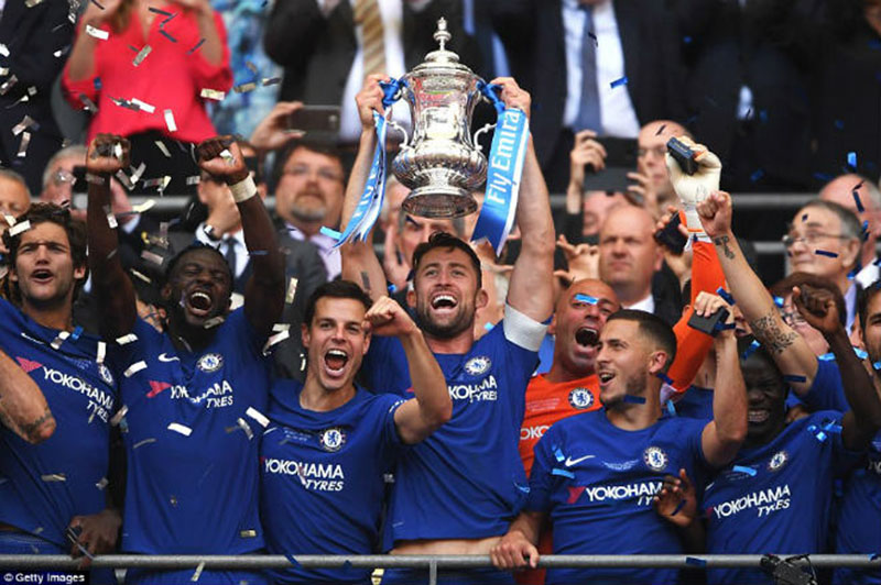 Chelsea lập kỷ lục đáng nể, HLV Mourinho nhận thống kê buồn
