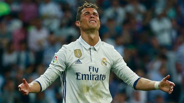 "Làm thế nào để ngăn Ronaldo? Đừng cho cậu ta nhận bóng"