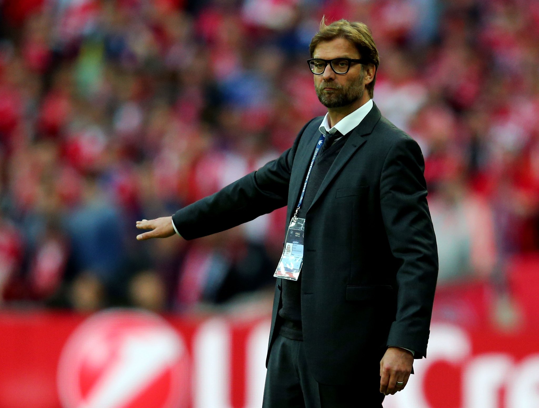 Bước vào chung kết, Klopp sử dụng đội hình siêu trẻ