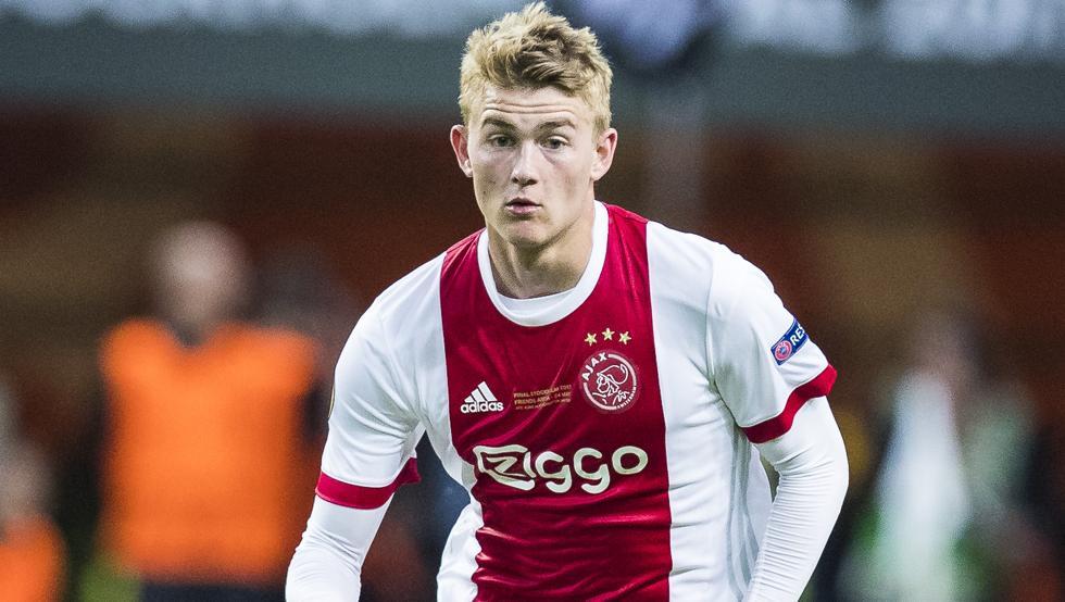 Dortmund gia nhập cuộc đua giành thần đồng De Ligt