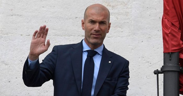 Ảnh bài viết CHÍNH THỨC: Zinedine Zidane tuyên bố từ chức HLV trưởng Real Madrid