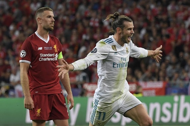 Ảnh bài viết TIÊT LỘ: Bale cắt ngắn màn ăn mừng của Real, 'ghé thăm' phòng thay đồ Liverpool trong 20 phút
