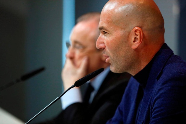 Ảnh bài viết TOÀN CẢNH buổi họp báo từ chức của Zinedine Zidane