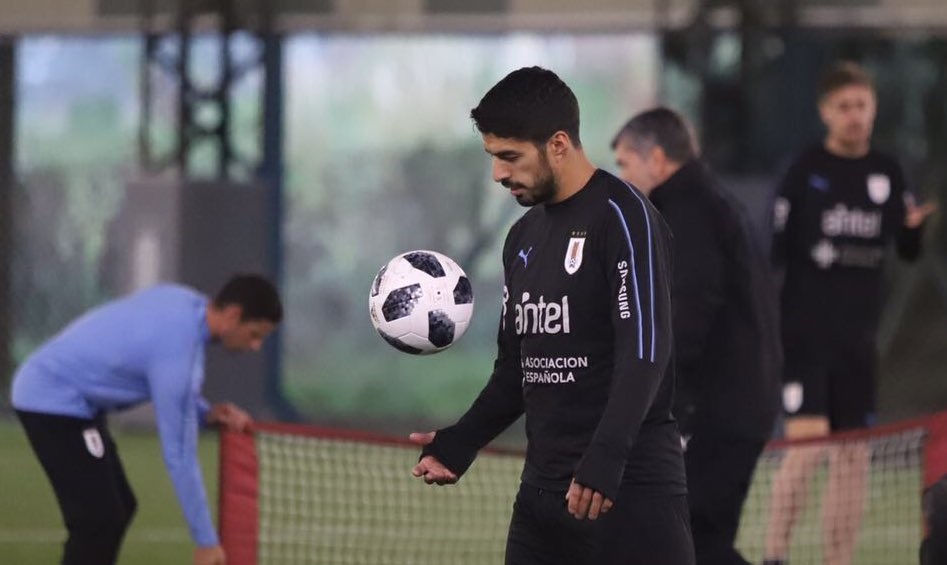 Ảnh bài viết Suarez cô đơn trên tuyển Uruguay