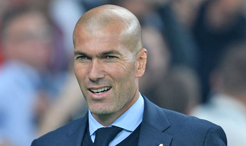 Zidane rời Real Madrid: Sự khôn ngoan của "gã hói"