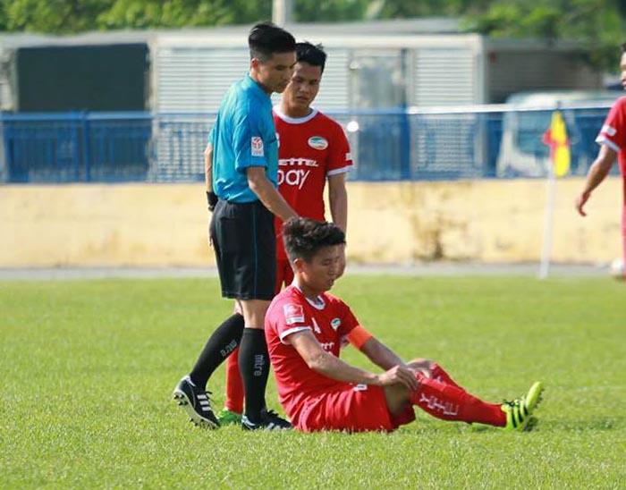 Điểm tin bóng đá Việt Nam tối 02/06: Trò cưng thầy Park ở U23 Việt Nam dinh chấn thương nặng