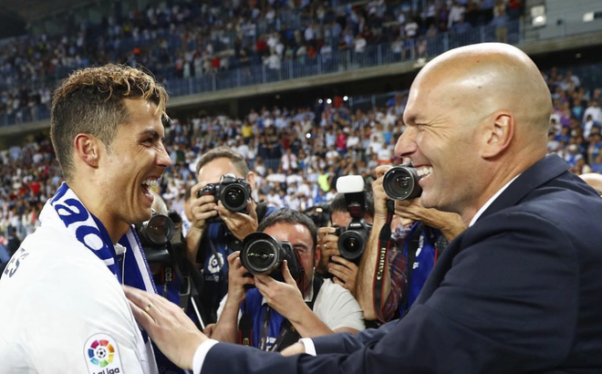 Zidane bỏ Real Madrid: MU đục nước béo cò