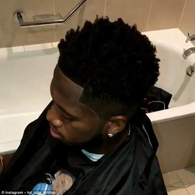 Học Pogba, tân binh Fred đi làm tóc trước World Cup
