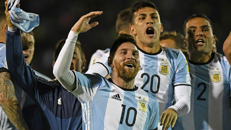 Sợ bị ngộ độc, tuyển Argentina mang 3 tấn thực phẩm sang Nga