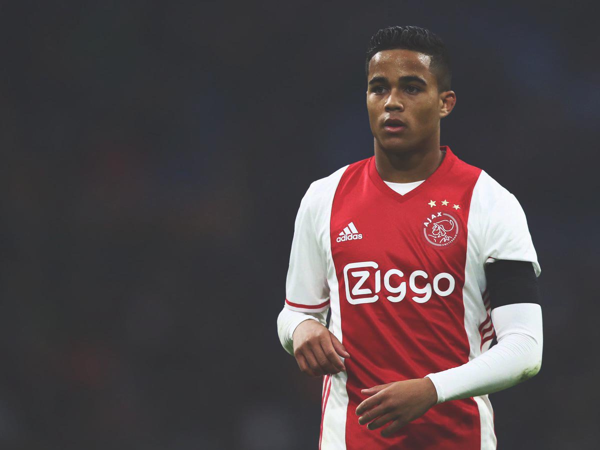 Ảnh bài viết Vì sao AS Roma chốt nhanh vụ Justin Kluivert?