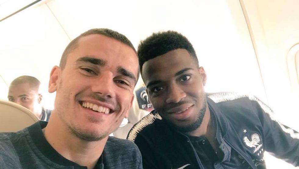 Ảnh bài viết Hoang mang tương lai, Griezmann kết thân với Monaco cho lành