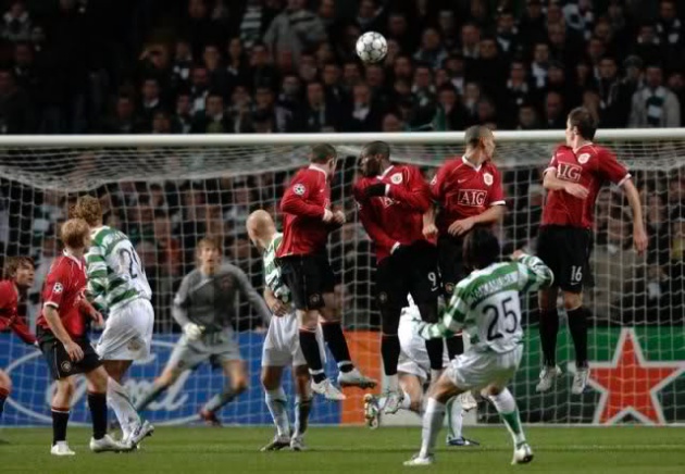 Shunsuke Nakamura: Kẻ ươm mầm sống từ những chấm đá phạt!