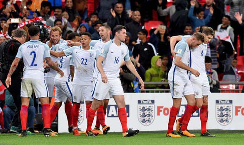 Tuyển Anh nâng cấp hàng rào sân tập ở World Cup 2018