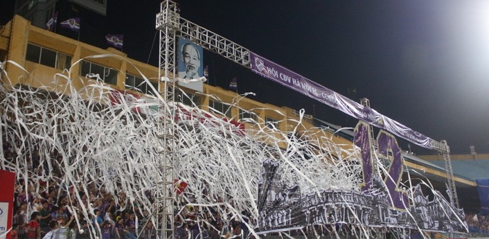 Hà Nội FC: Màn cổ vũ 3 trong 1