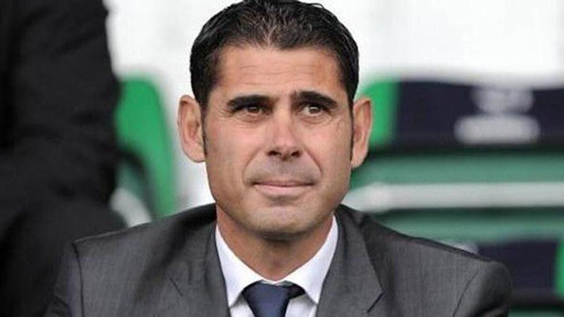 HLV Fernando Hierro có mang chân mệnh thiên tử như Zidane?