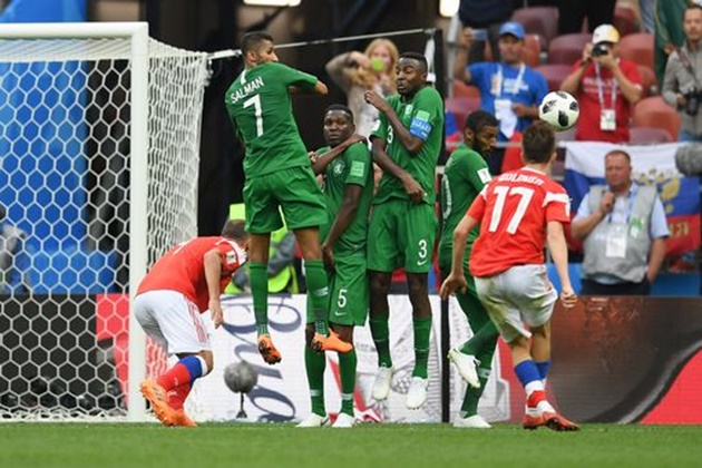 5 điểm nhấn Nga 5-0 Saudi Arabia: Chủ nhà ra sức thị uy, Golovin "đắt hàng"