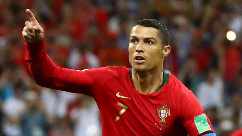 Ảnh bài viết Mặc kệ trốn thuế, Ronaldo vẫn lập hat-trick chinh phục World Cup