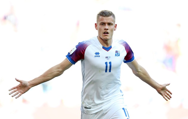 Xé lưới Argentina, Finnbogason đi vào lịch sử bóng đá Iceland