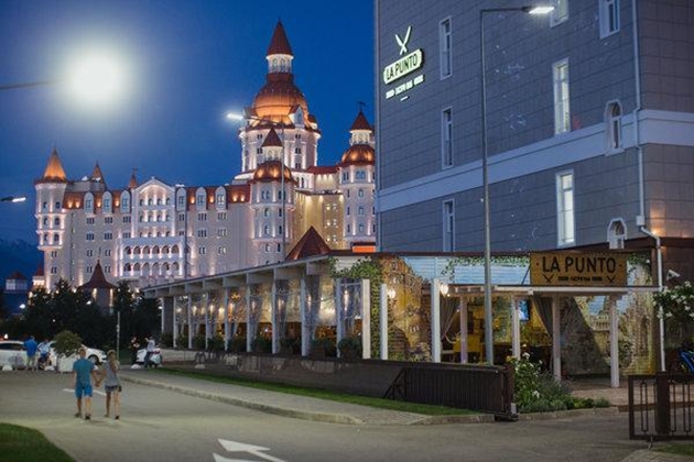 Cận cảnh SOCHI: Trung tâm kiểm tra Doping thành quán rượu ngày World Cup