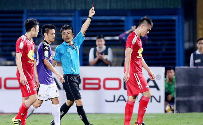 BLĐ HAGL lên tiếng khi Tăng Tiến tiếp tục đá láo