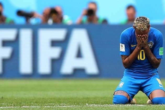 Ảnh bài viết 5 điểm nhấn Brazil 2-0 Costa Rica: Giọt nước mắt của Neymar, Douglas Costa ghi điểm 10