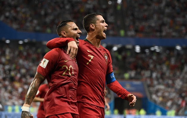 Thống kê "cực dị" của Quaresma sau siêu phẩm vào lưới Iran