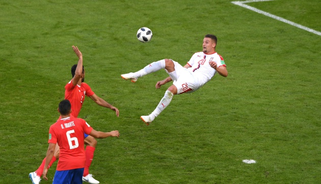 Ảnh bài viết NÓNG: Juve hụt hơi, MU "một mình một ngựa" vụ Milinkovic-Savic