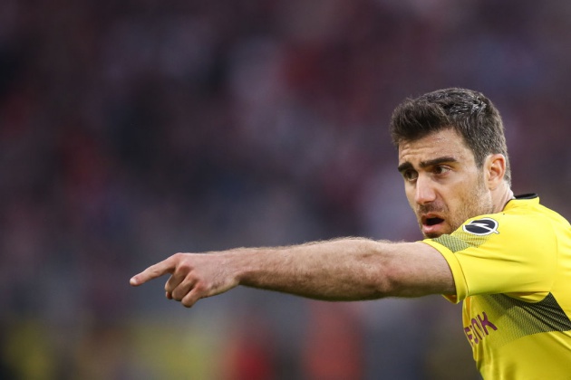 Ảnh bài viết NÓNG: Sokratis đã bay đến London, ký hợp đồng với Arsenal