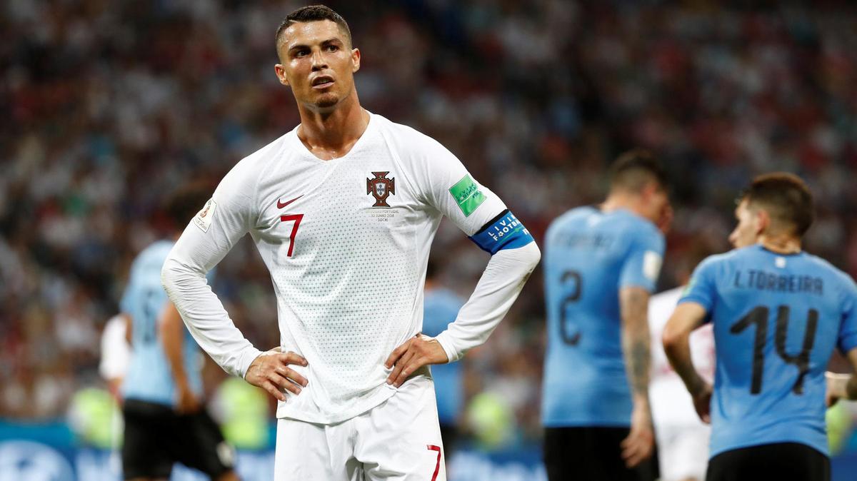 Ảnh bài viết Ronaldo nên cạo râu và ngừng nghĩ mình là 'The GOAT'