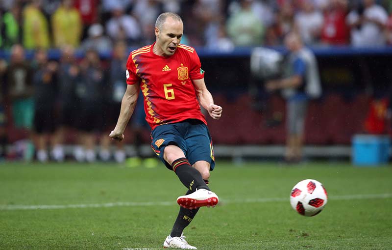 Andres Iniesta giã từ đội tuyển: Tạm biệt và cảm ơn huyền thoại