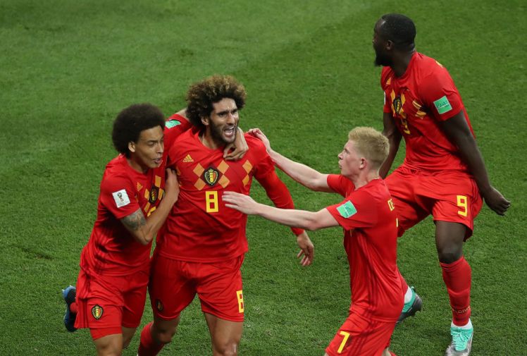 Giúp Bỉ lội ngược dòng, fan Man United muốn ký hợp đồng trọn đời với Fellaini