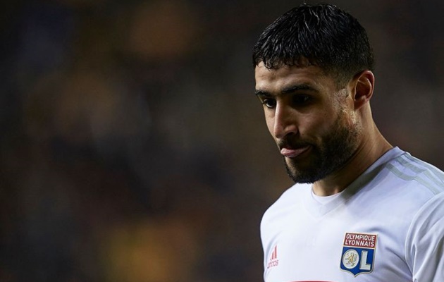 Ảnh bài viết "Bản hợp đồng hụt" của Liverpool mô tả việc chuyển đến MU như một giấc mơ