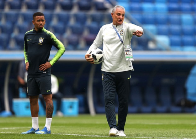 Thi đấu mờ nhạt, vì sao Gabriel Jesus vẫn được trọng dụng?