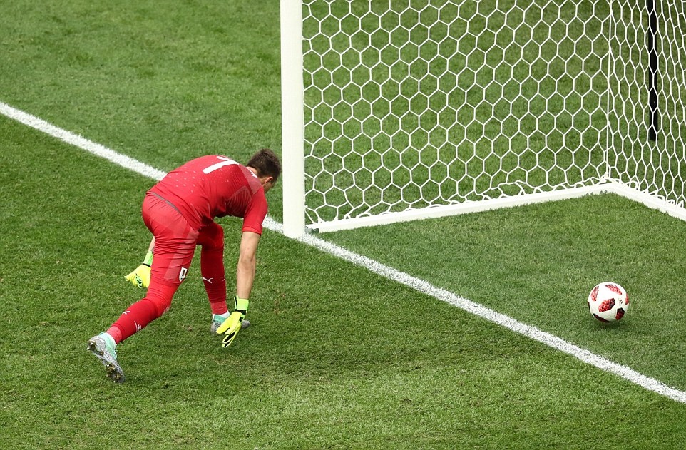 Chấm điểm Uruguay: Thảm họa Muslera