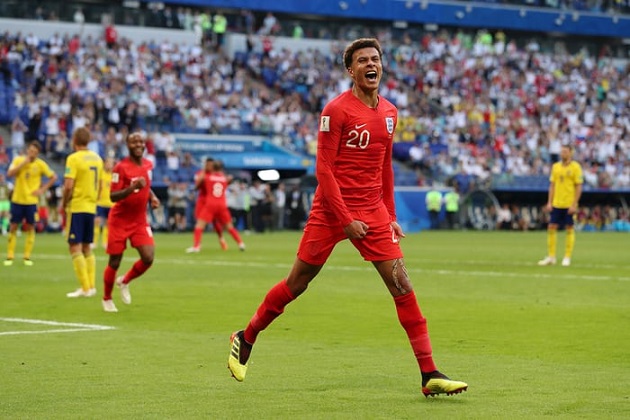 Lấy bóng bổng "trị" Thụy Điển, Tam sư hùng dũng tiến vào Bán kết World Cup
