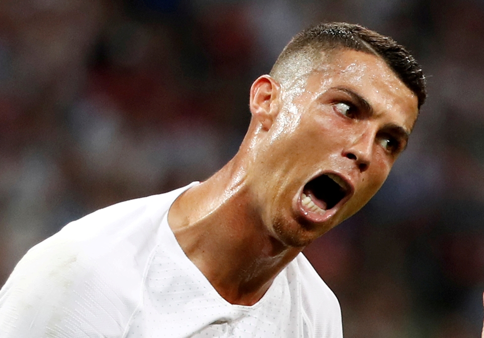 Ảnh bài viết Ronaldo chính thức rời Real: Chạy ngay đi, trước khi bị loại