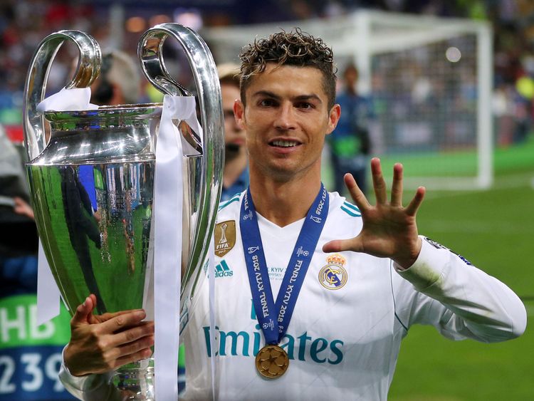 Ảnh bài viết CỰC SỐC: Ronaldo tự liên hệ tới PSG, M.U nhưng bị khước từ