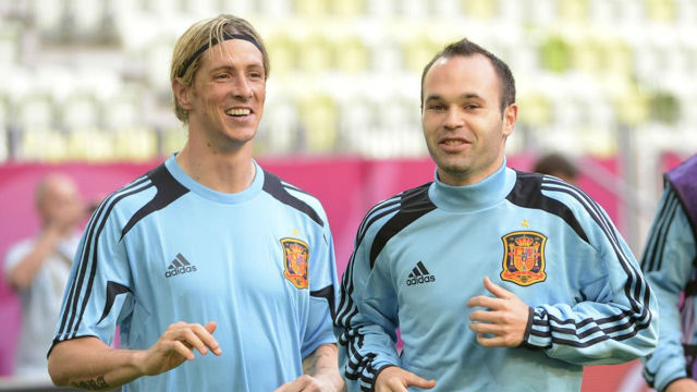  Iniesta và Torres sẽ chạm trán nhau vào tháng 11
