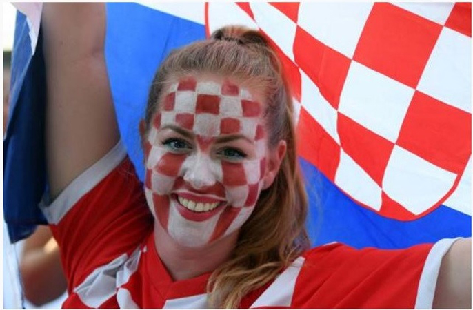 CĐV Croatia xuống đường ăn mừng chiến tích lịch sử