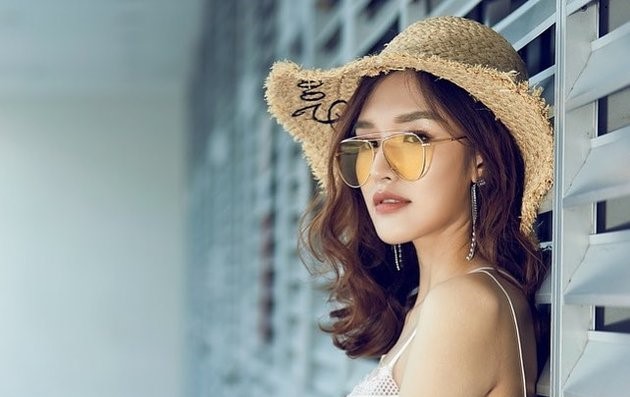 Người mẫu Phương Chi: 'Con gái xem bóng đá làm không khí sôi nổi hơn'