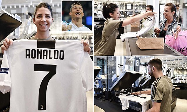 Ảnh bài viết Ronaldo chưa ra mắt Juve, áo đấu đã cháy hàng