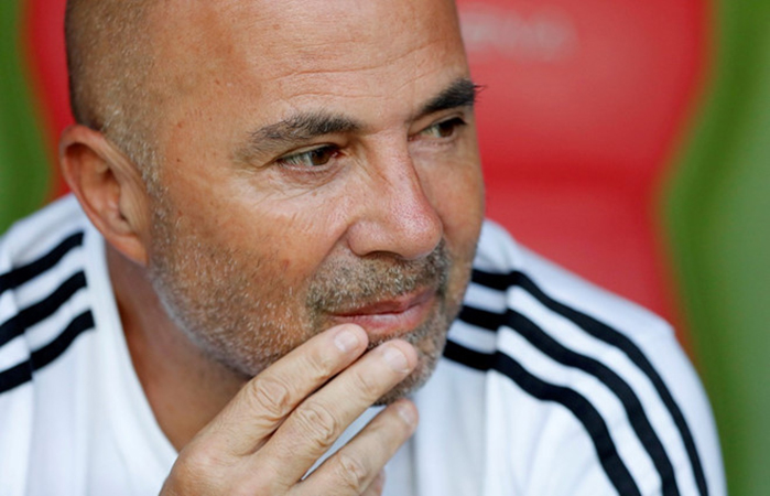 Tuyển Argentina hỗn loạn: HLV Sampaoli kháng lệnh Liên đoàn