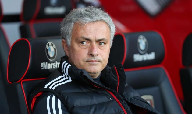 Ảnh bài viết Vì sao Man Utd chưa chiêu mộ thêm cầu thủ nào trong phiên chợ hè?