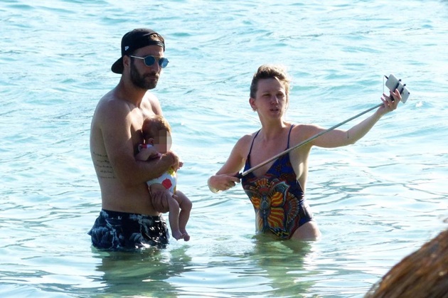 Ảnh bài viết Gác lại nỗi sầu World Cup, Higuain chiều vợ hết cỡ ở biển Mallorca