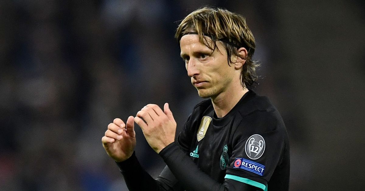 Ảnh bài viết Luka Modric: Chàng trai bị cả thế giới... ăn hiếp