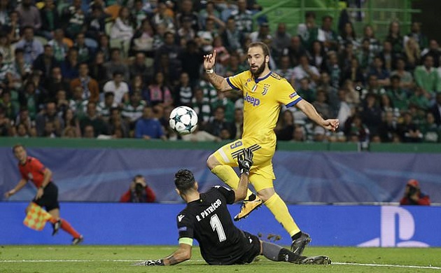 Ảnh bài viết Ronaldo rời Real, quân cờ domino nào tiếp theo sẽ đổ?