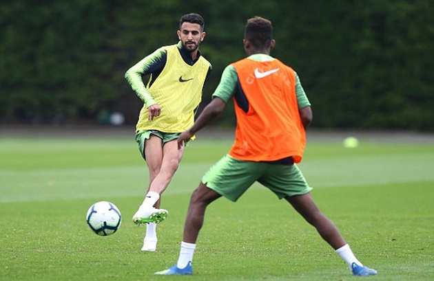 Ảnh bài viết Sân tập vắng sao, tân binh 60 triệu bảng của Man City tha hồ thể hiện tuyệt kĩ